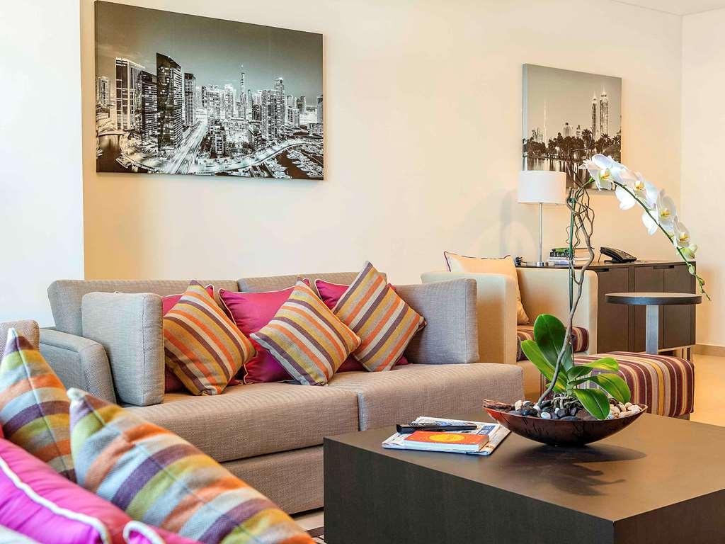 Adagio Premium Dubai Al Barsha Aparthotel Стая снимка