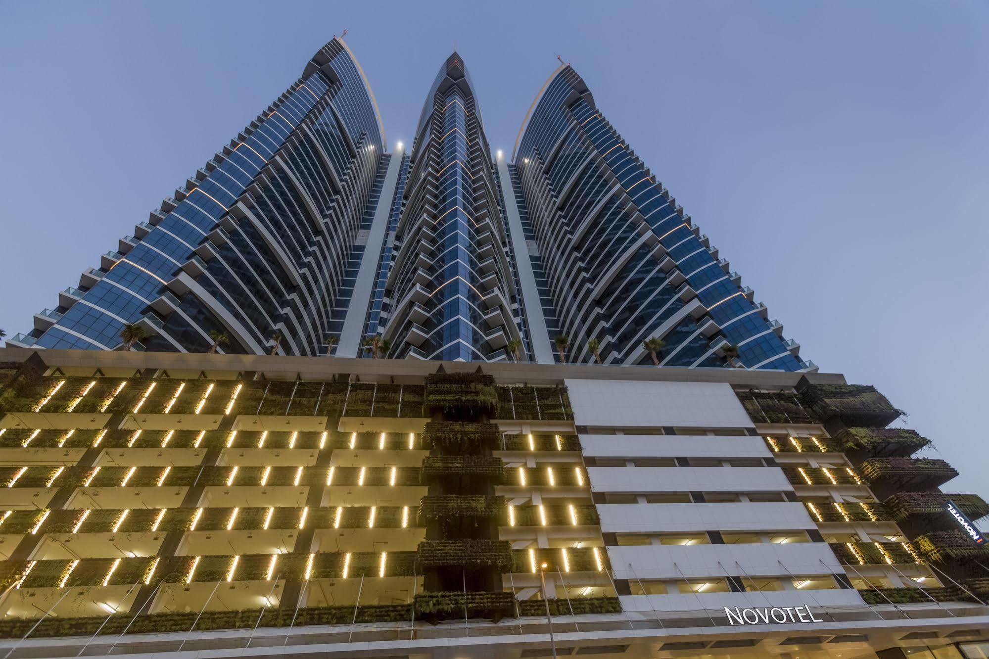 Adagio Premium Dubai Al Barsha Aparthotel Екстериор снимка